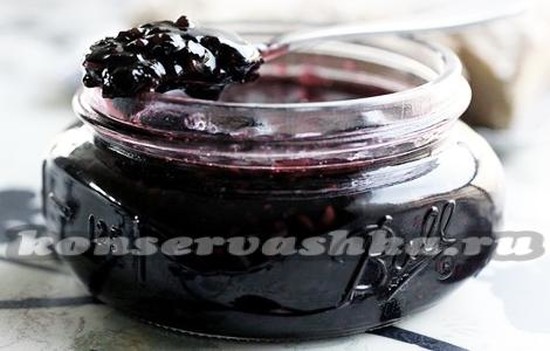 Жимолость с сахаром