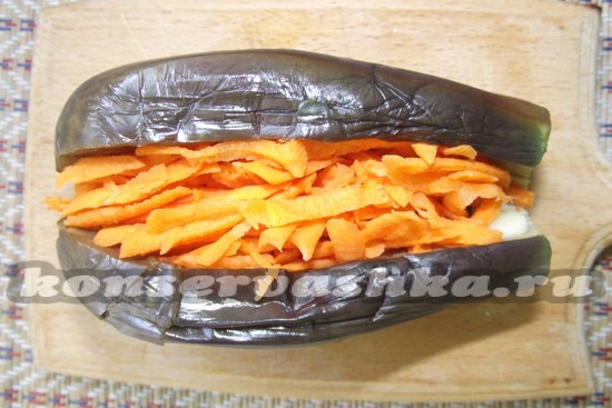уложить морковь