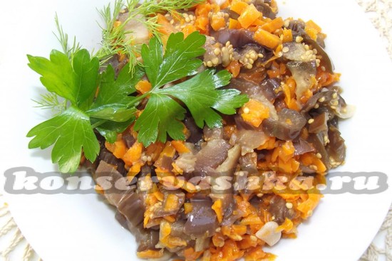 Баклажаны можно подавать как кусочками