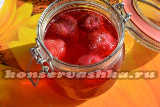 компот в банке