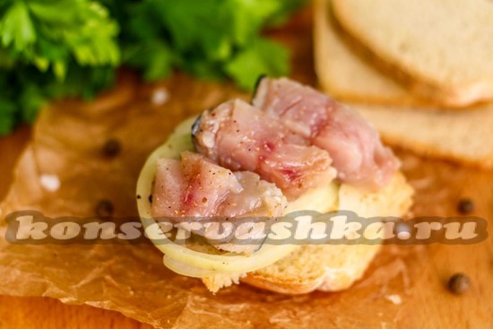 Вкусная и быстрая домашняя соленая скумбрия
