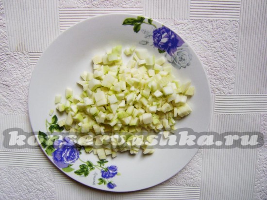 Кабачки нарезать
