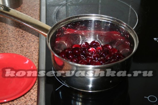 влить воду и проварить