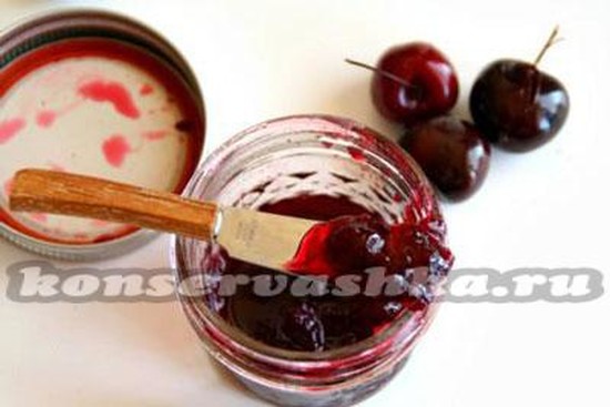 Как варить вишневое варенье с косточками