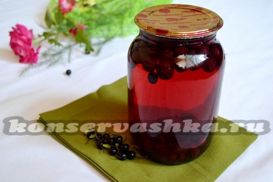 Компот из крыжовника и смородины