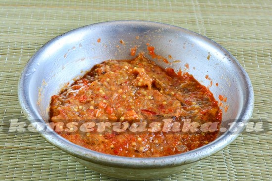 Овощи пропускаем через комбайн