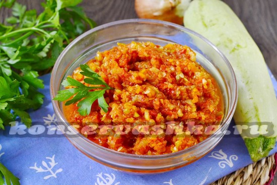 выложить в банки, закатать