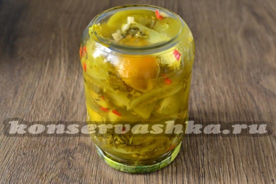 закатать банки крышками