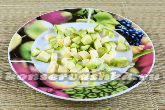 Кабачки нарезать
