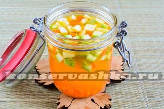наполнить банки, закрутить крышки