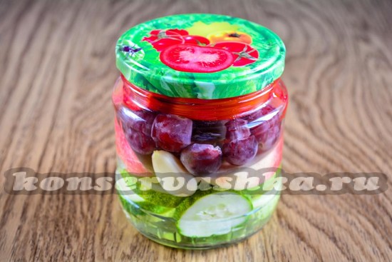 Закручиваю крышками