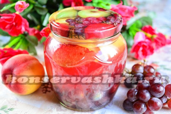 Рецепт компота из винограда и нектарина