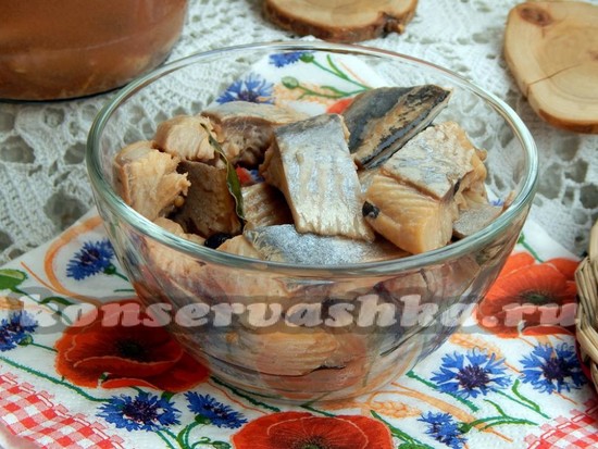 Маринованная сельдь в домашних условиях кусочками, рецепт в луковой шелухе