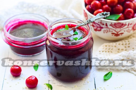 закатать банки крышками