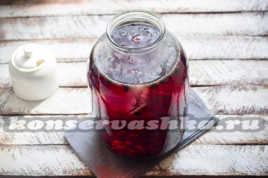 Выкладываем в банки