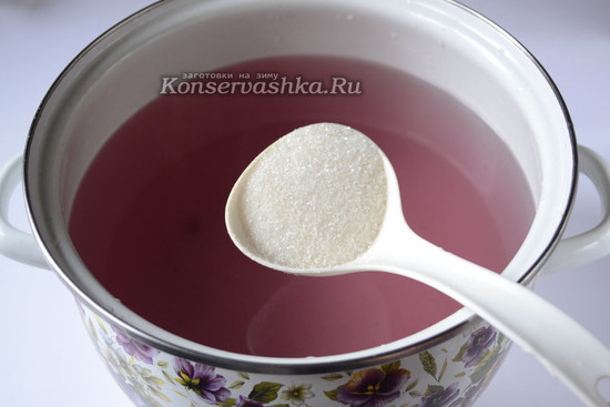 добавить сахар