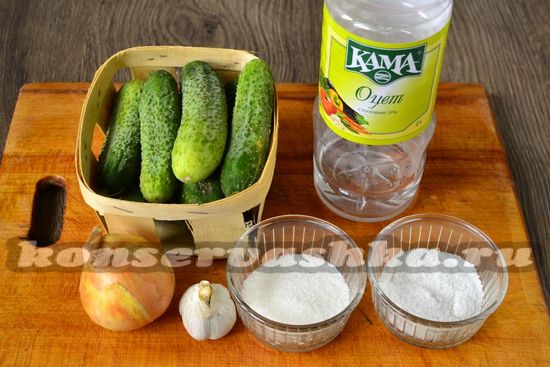 Ингредиенты для приготовления салата из огурцов на зиму