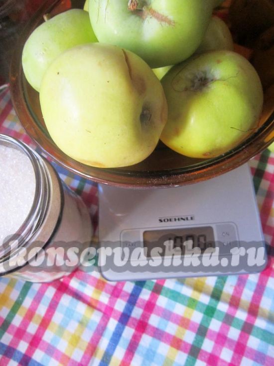 Ингредиенты для приготовления яблок дольками на зиму