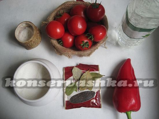 Ингредиенты для приготовления красного перца в томате
