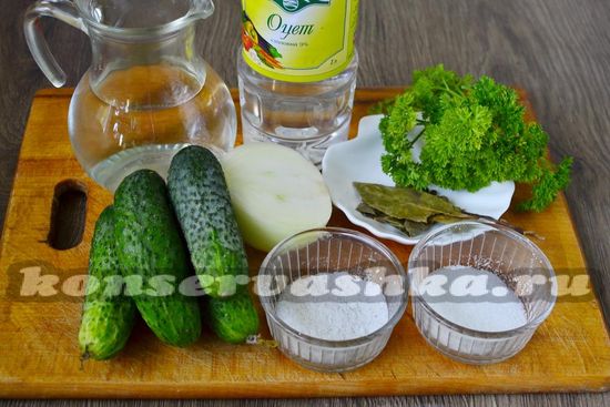 Ингредиенты для приготовления огурцов по-болгарски