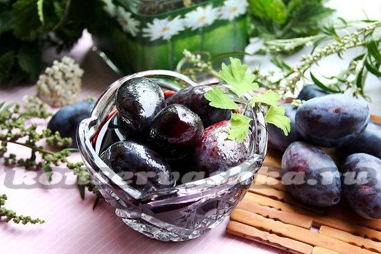 Варенье из слив с целыми ягодами - рецепт с фото