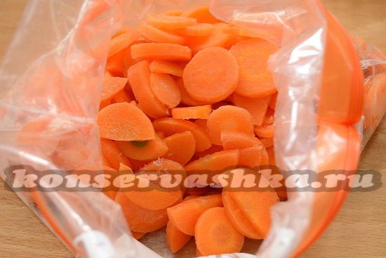 замороженная морковь