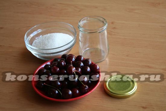 Ингредиенты для приготовления вишни с сахаром