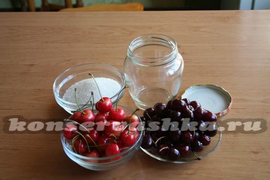 Ингредиенты для приготовления компота из вишни и черешни