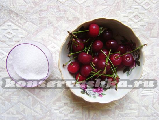 Ингредиенты для приготовления консервиованной вишни для вареников
