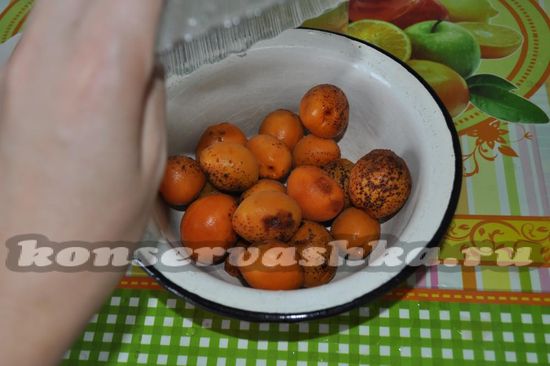 выложим абрикосы