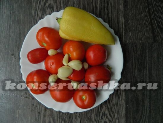 Ингредиенты для приготовления острых помидор