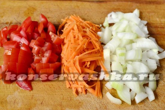 нарезать овощи