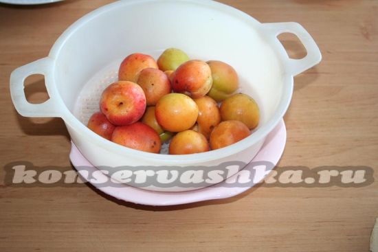 абрикосы промыть