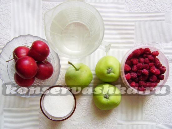 Ингредиенты для приготовления компота с яблоками и алычой на зиму
