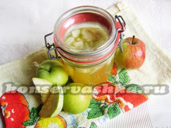 Яблочно-грушевый компот с добавлением кабачков на зиму
