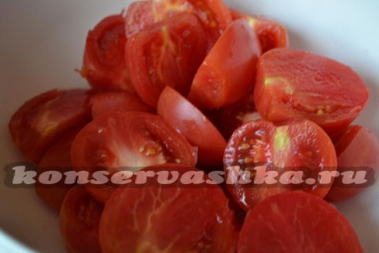Разрезать помидоры