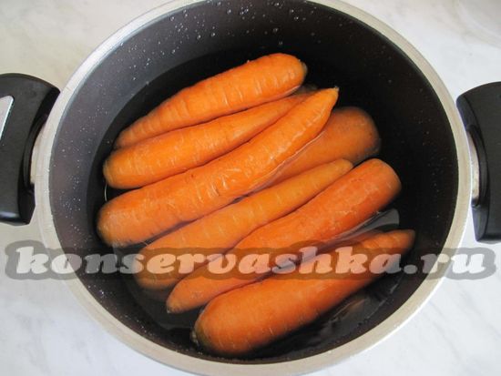 Заливаем морковь кипятком