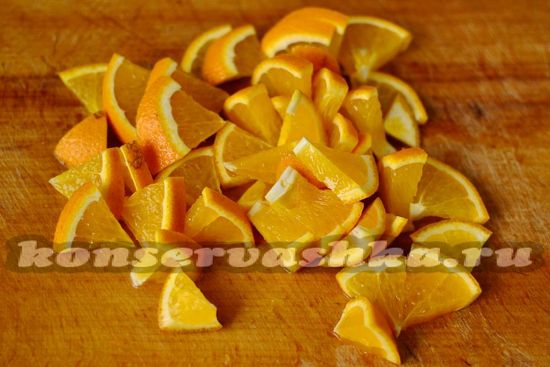 Нарезать апельсин 
