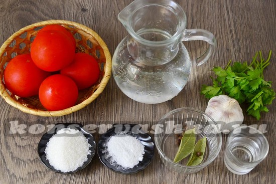 Ингредиенты для приготовления томатов половинками на зиму