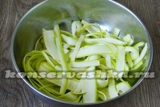 кабачки нарезать