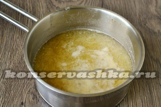 готовим ароматный маринад для кабачков