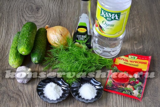 Ингредиенты для приготовления огурцов по-корейски