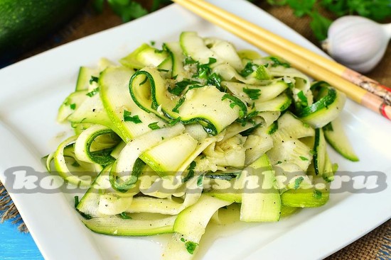 Кабачки по-корейски быстрого приготовления