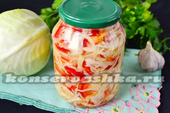 Маринованная капуста с болгарским перцем и чесноком