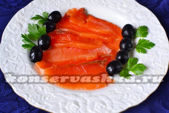 Как засолить форель в домашних условиях вкусно и быстро