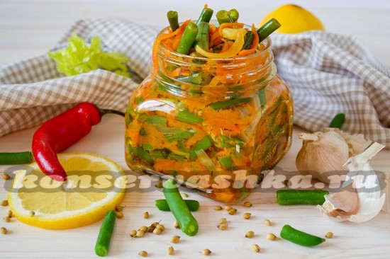 Салат из стручковой фасоли на зиму - рецепт с фото