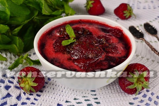Клубничное варенье с мятой
