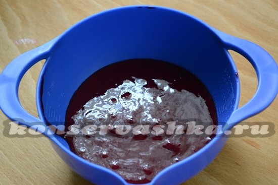 пюре из черной смородины