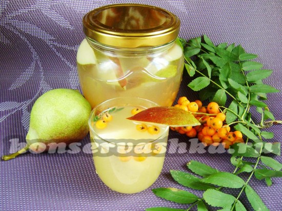 Компот из груши и рябины на зиму: рецепт с фото