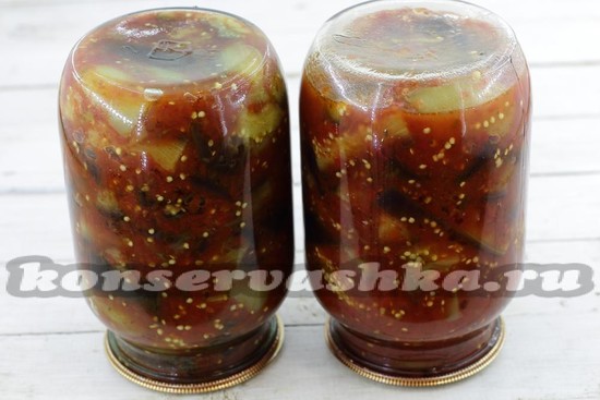 закатываем банки крышками